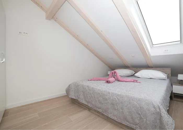 Apartment Three-bedroom In Trogir