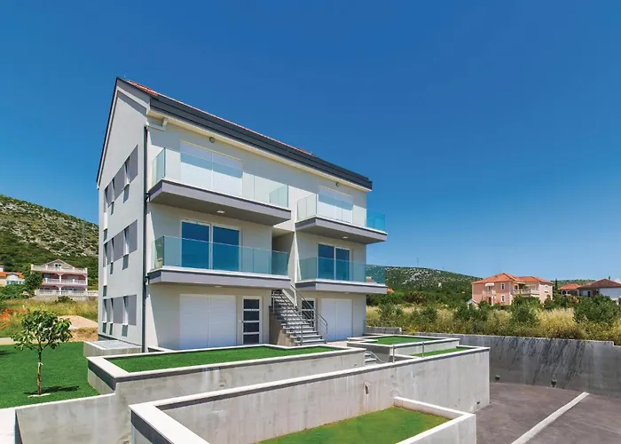 Appartement Three-bedroom In